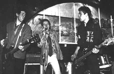 http://www.theclash.org.uk/images/01groupescan04.jpg